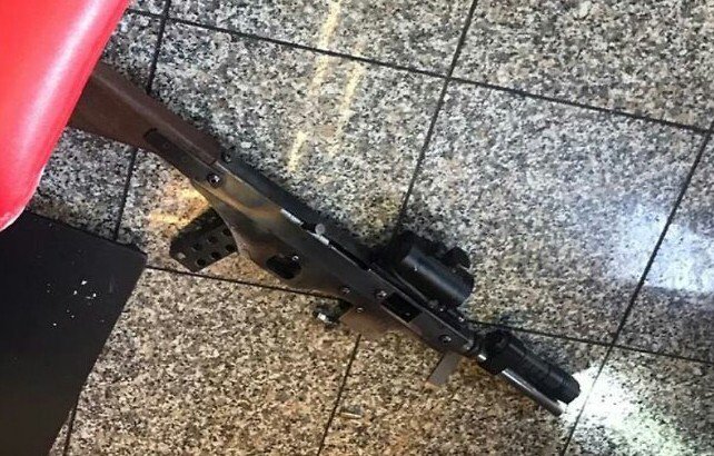 So it seems that at least one firearm used in the Halle attack was a PA Luty design-a home-made subgun.  This one even has a cheap optic and flashlight attached.  