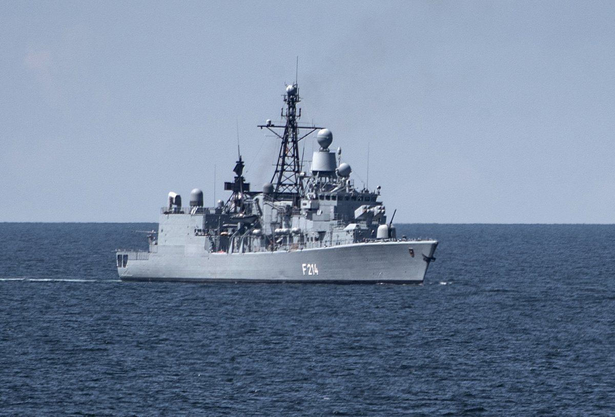 LUBECK F214 is the last of eight Bremen-class F122 frigates remaining in service with the German Navy. They were the frigate mainstays of the Deutsche Marine from the 1980s to the 2000s. LUBECK, seen on BALTOPS on 7/8 June, will be decommissioned next year