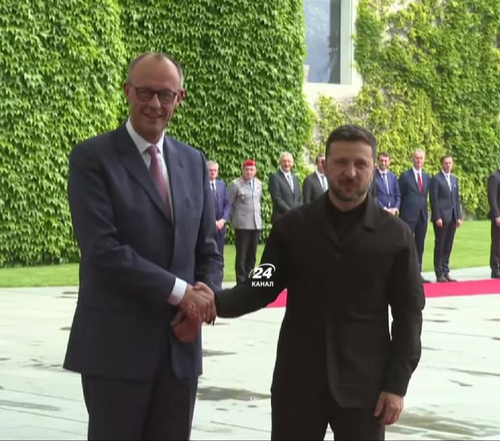 Le président Zelensky a rencontré le chancelier Merz à Berlin